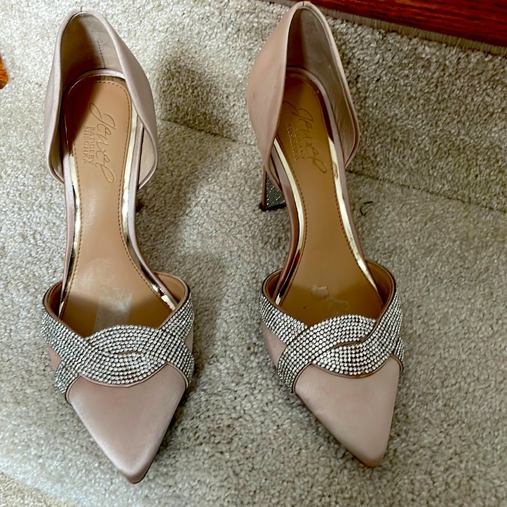 Badgley Mischka champagne, color, shoes, size 6. Gently used